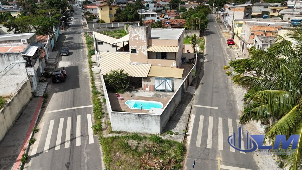 Casa, 6 quartos, 260 m² - Foto 1