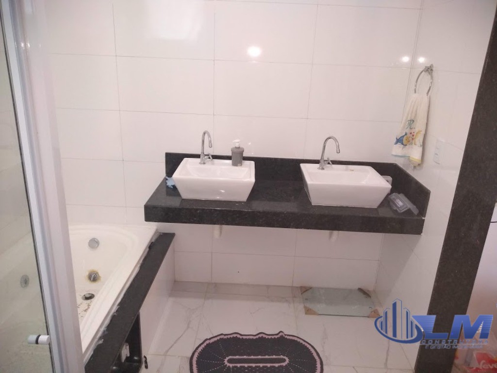 Casa, 6 quartos, 260 m² - Foto 17