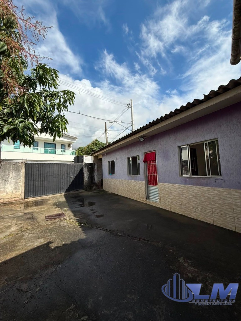 Casa, 5 quartos, 200 m² - Foto 1