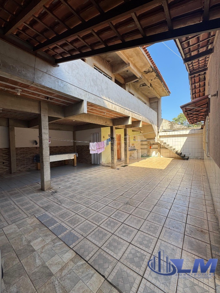 Casa, 6 quartos, 200 m² - Foto 33
