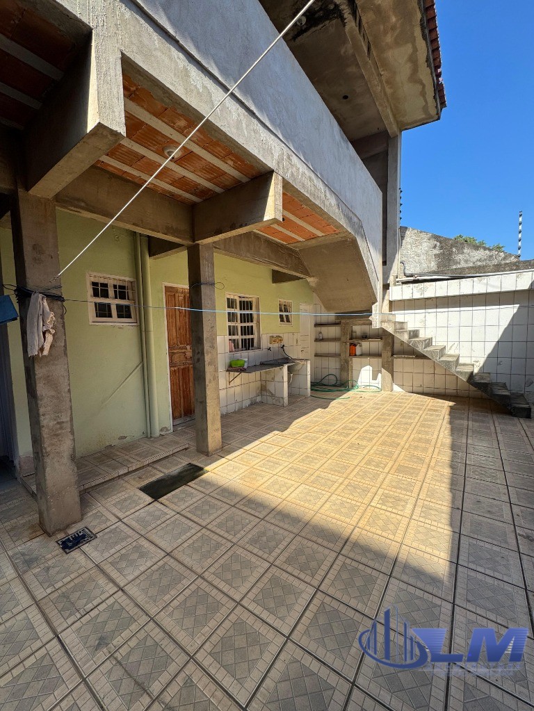 Casa, 6 quartos, 200 m² - Foto 31