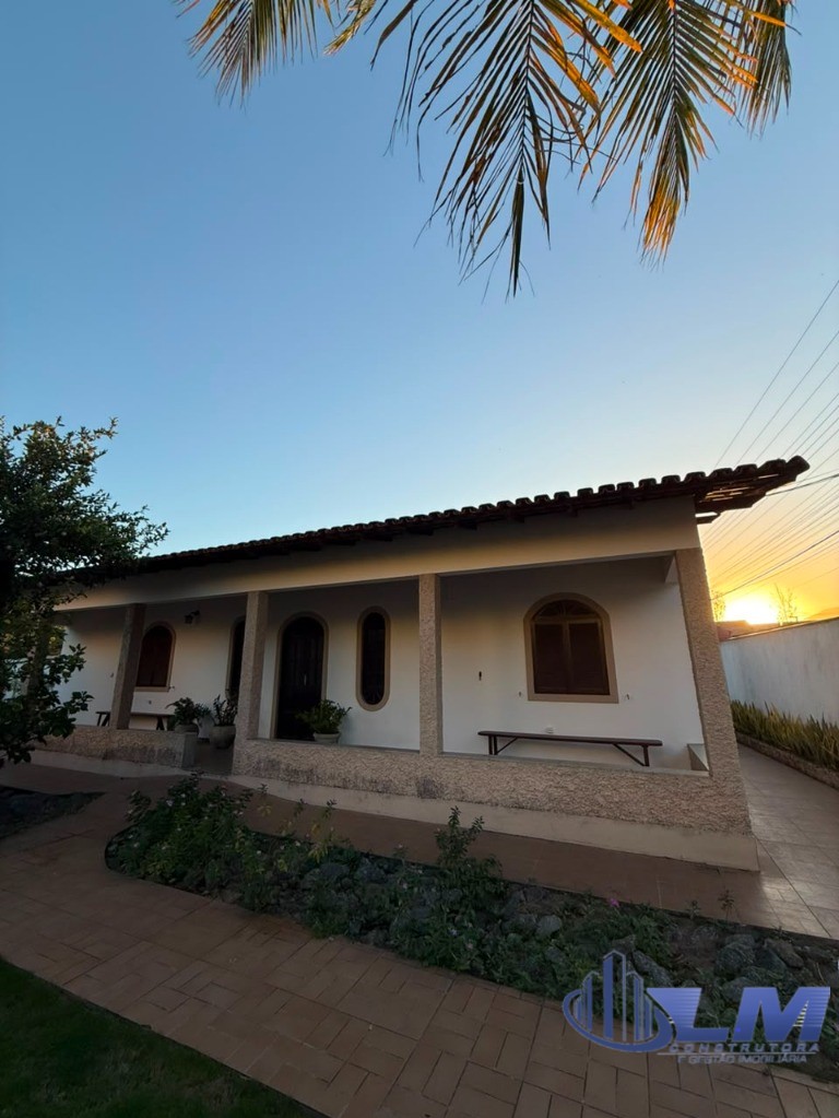 Casa, 4 quartos, 206 m² - Foto 2