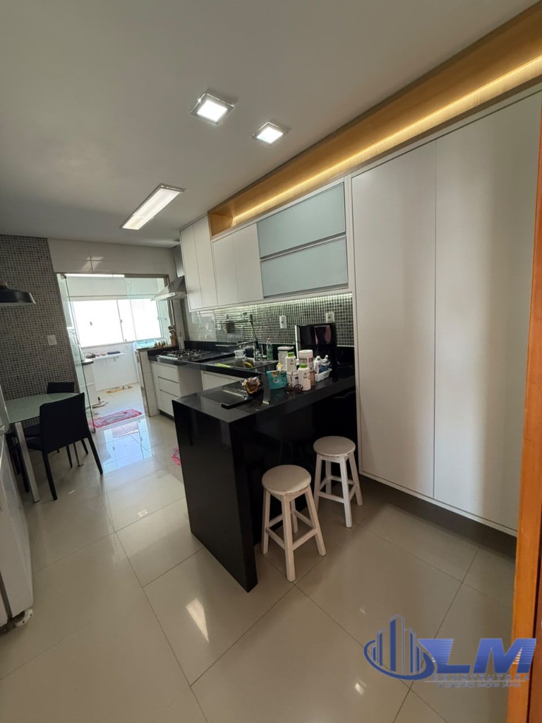 Casa, 4 quartos, 376 m² - Foto 47