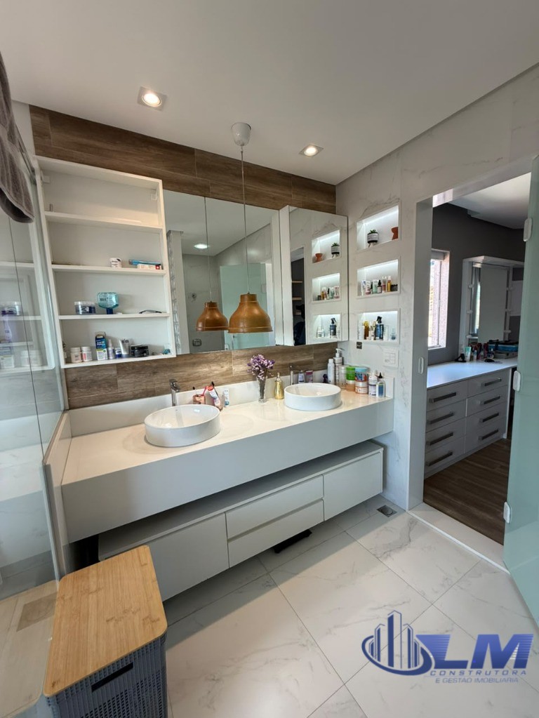Casa, 4 quartos, 376 m² - Foto 44