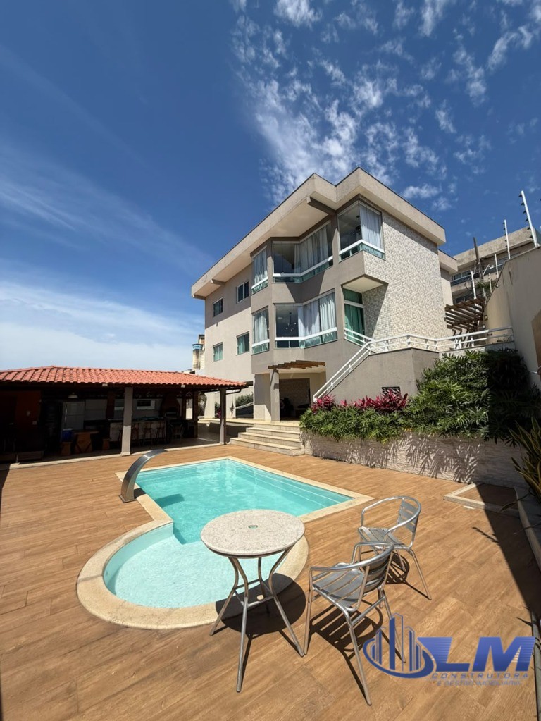 Casa, 4 quartos, 376 m² - Foto 1