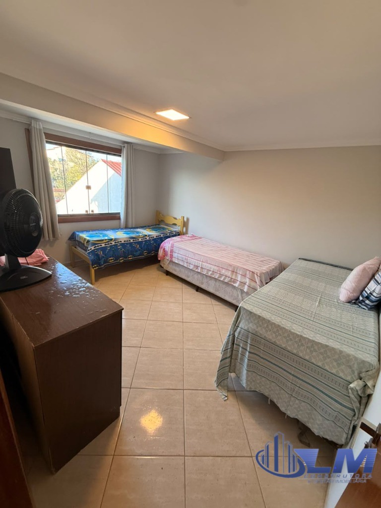 Casa, 5 quartos, 217 m² - Foto 11