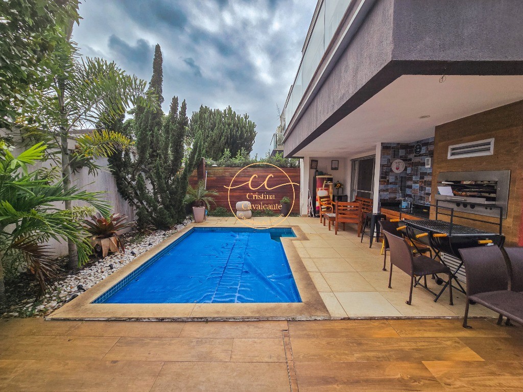 Casa, 5 quartos, 268 m² - Foto 1