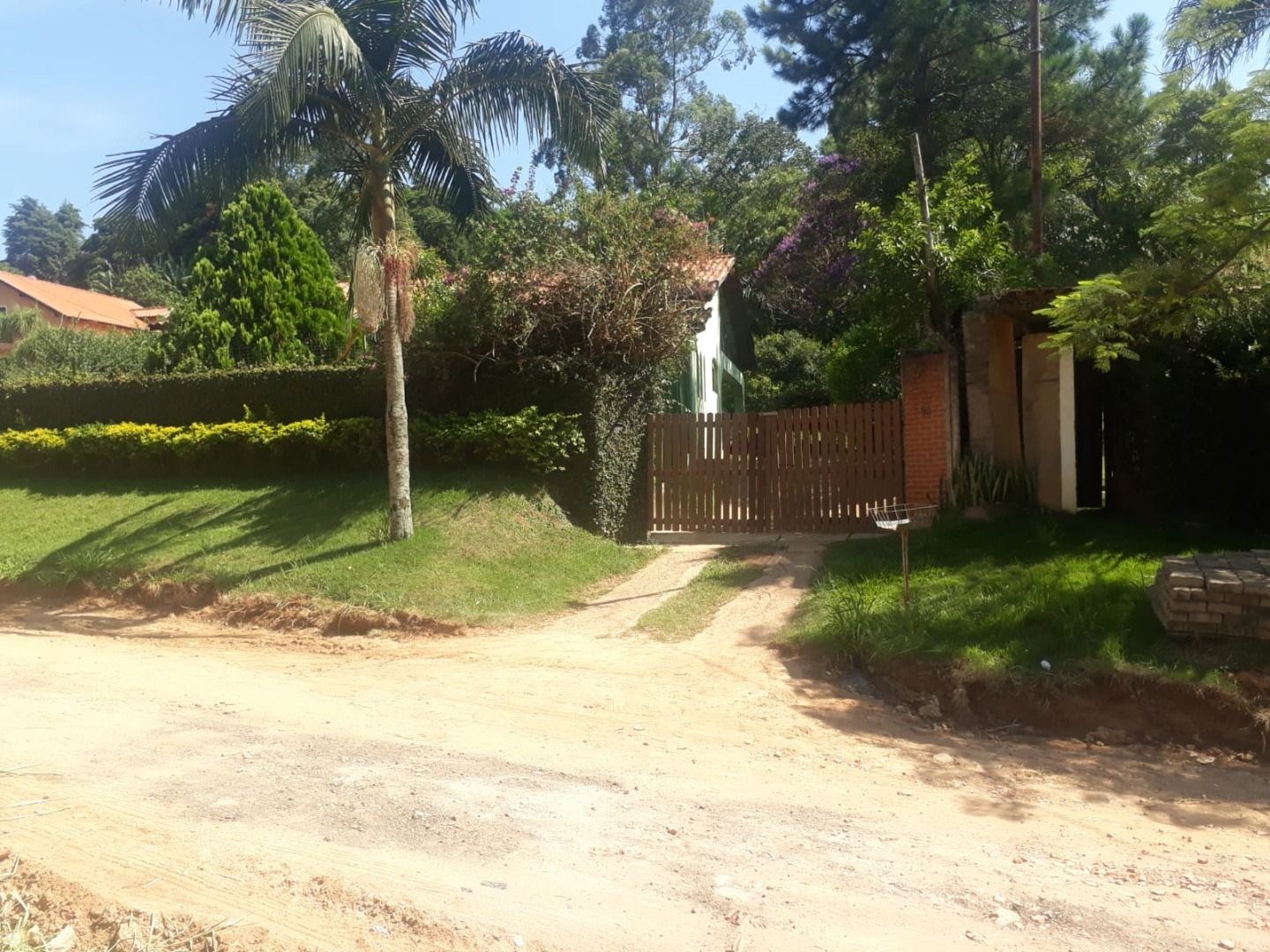 Sítio, 3 quartos, 1360 m² - Foto 1