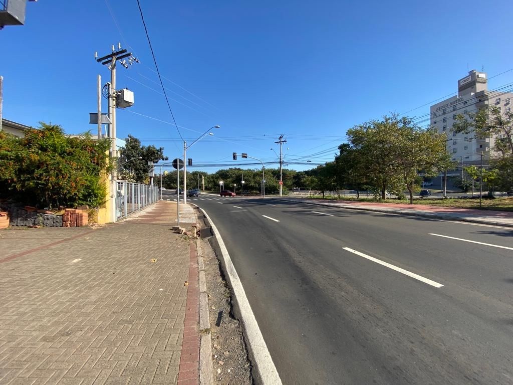 Loteamento e Condomínio, 1168 m² - Foto 8