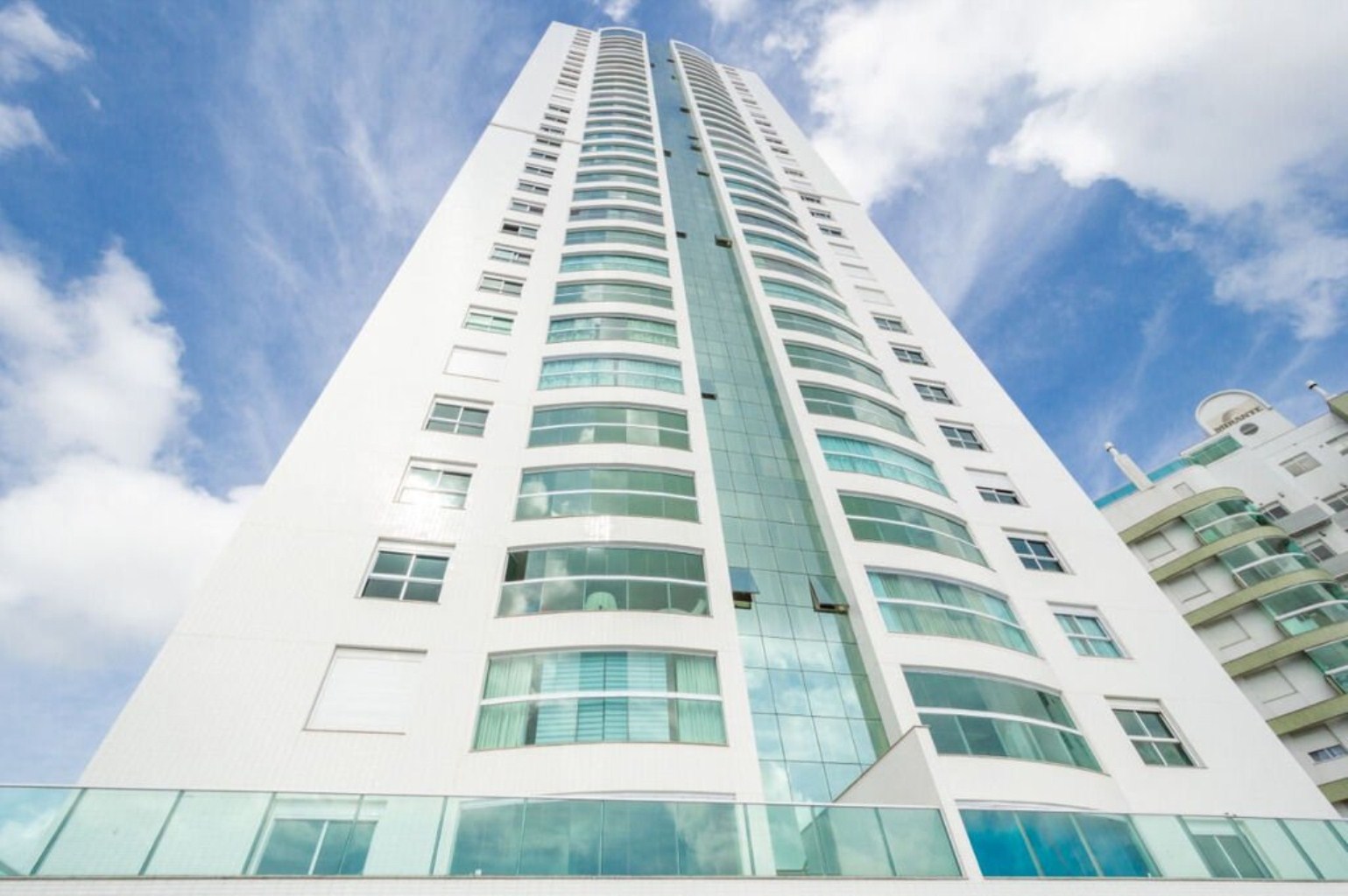 Cobertura, 3 quartos, 328 m² - Foto 1