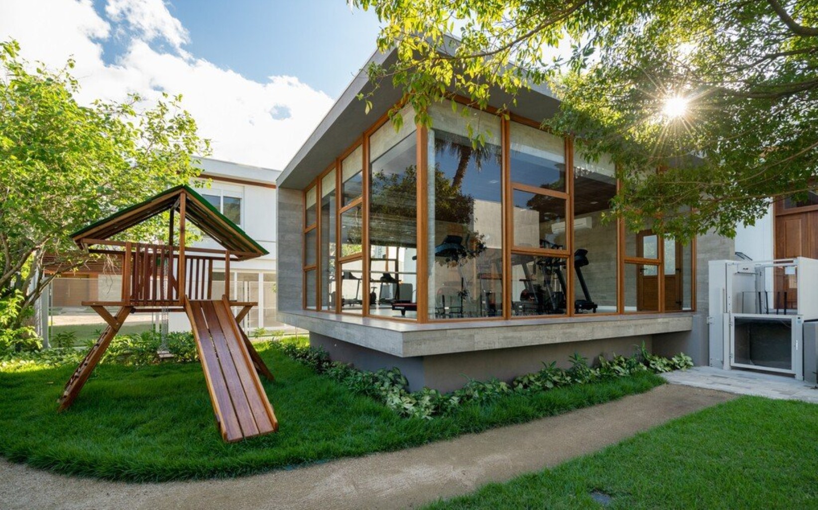 Casa, 3 quartos, 255 m² - Foto 32