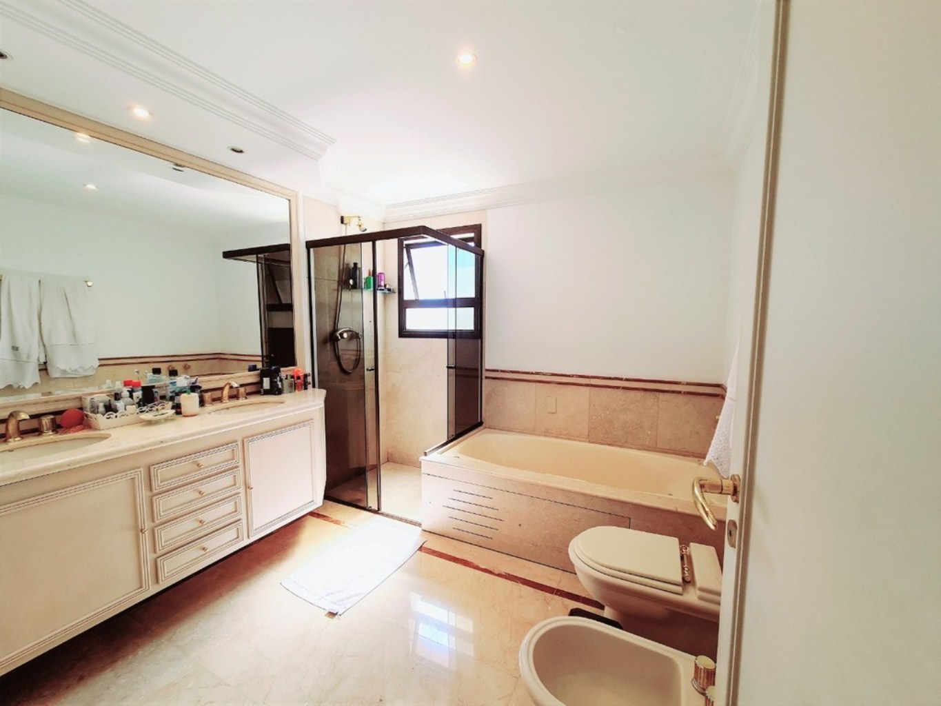 Apartamento, 4 quartos, 257 m² - Foto 35