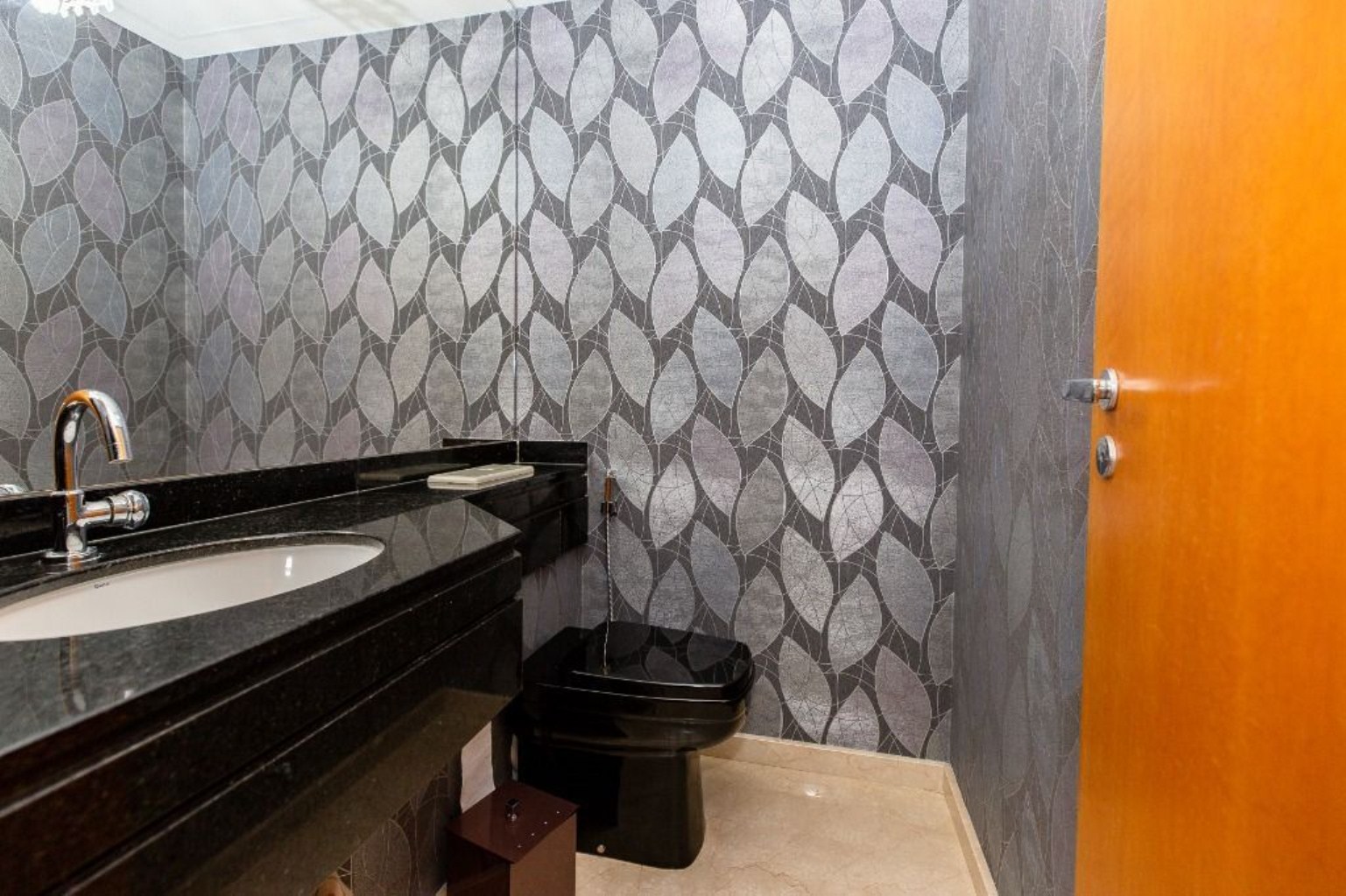 Apartamento, 3 quartos, 218 m² - Foto 1