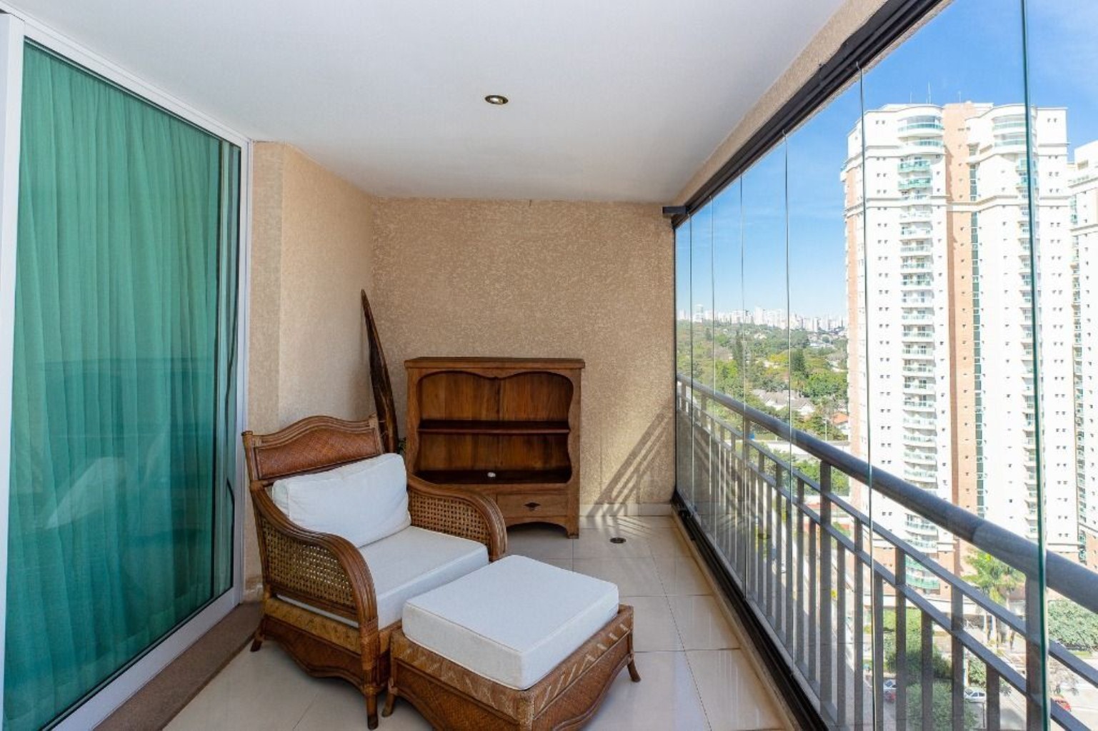 Apartamento, 3 quartos, 218 m² - Foto 11