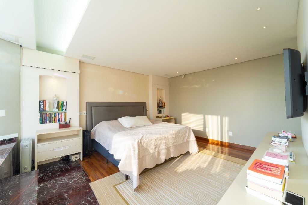 Casa à venda com 6 quartos, 865m² - Foto 16