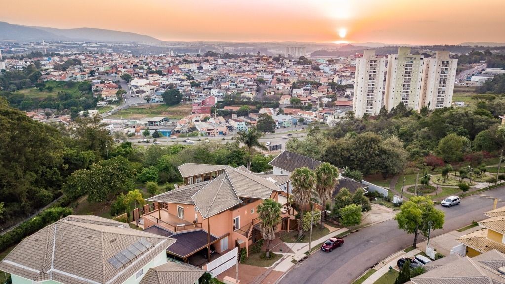 Casa à venda com 6 quartos, 865m² - Foto 3