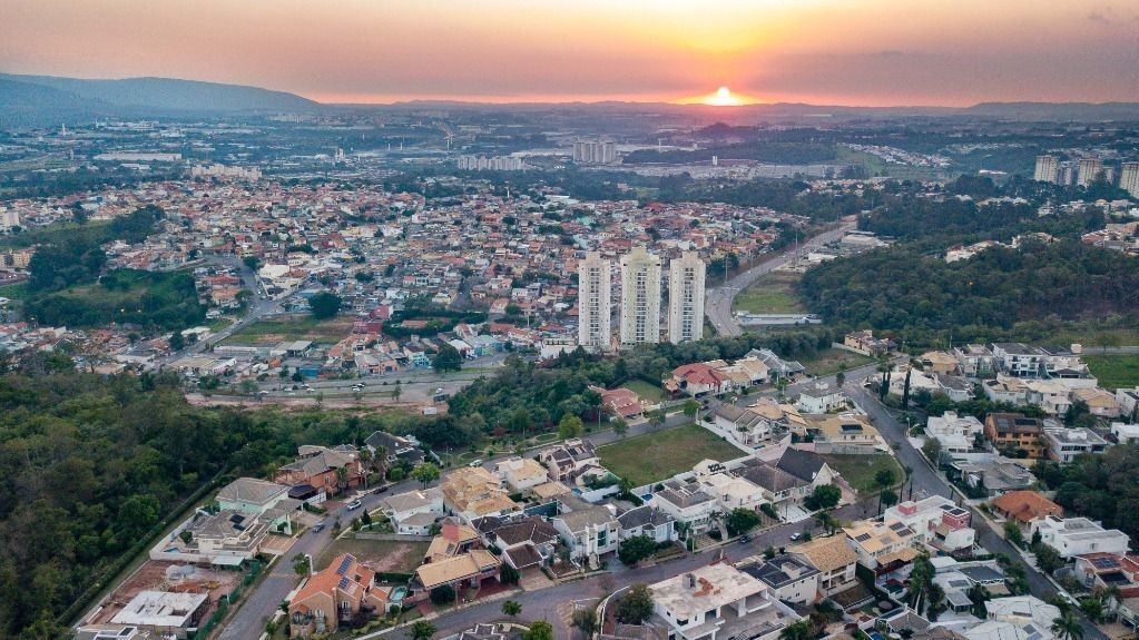 Casa à venda com 6 quartos, 865m² - Foto 4