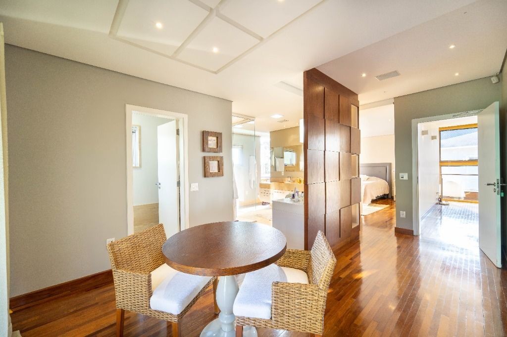 Casa à venda com 6 quartos, 865m² - Foto 9