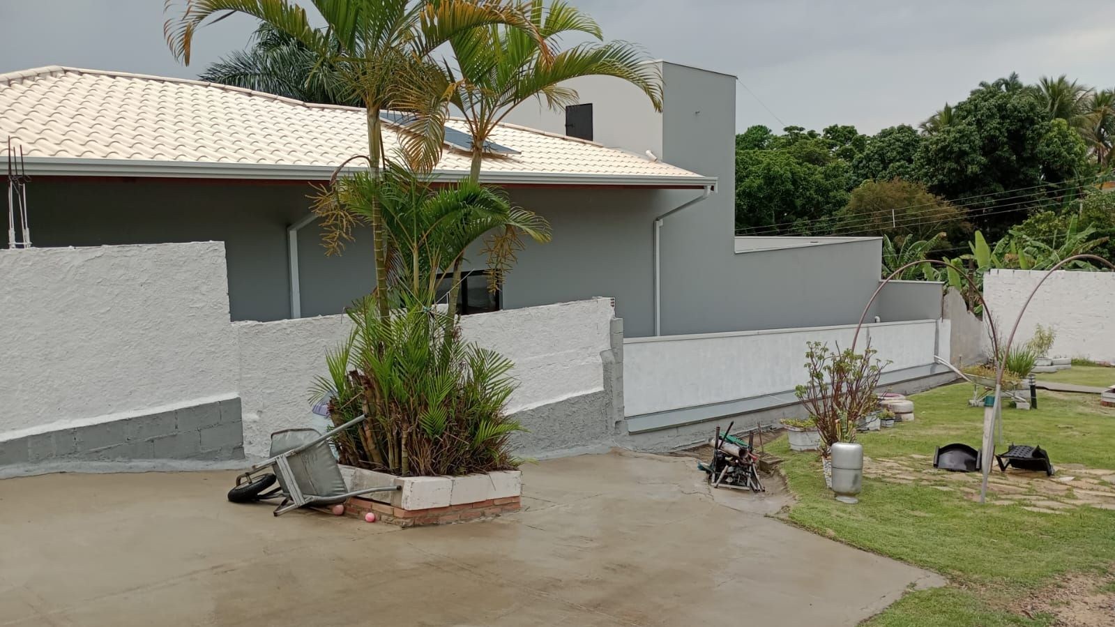 Sítio, 3 quartos, 684 m² - Foto 1