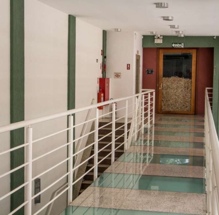 Prédio Inteiro - Foto 10