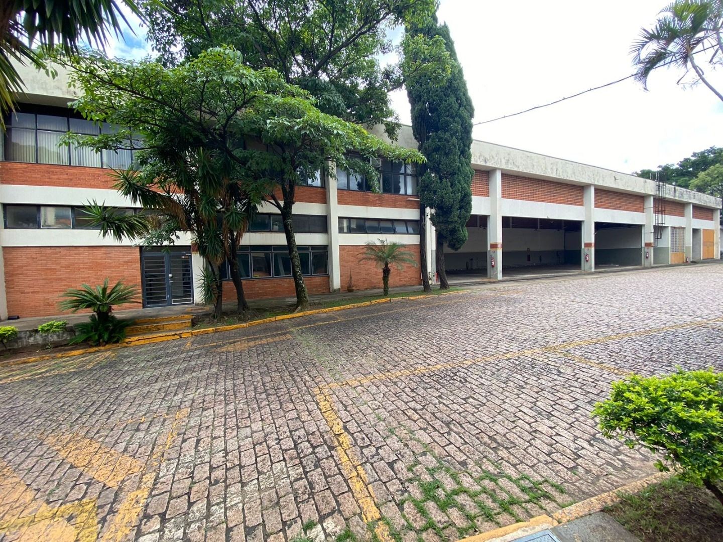 Prédio Inteiro - Foto 26