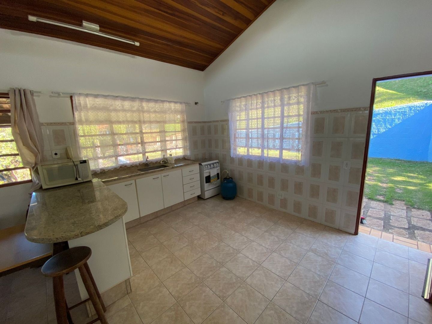 Sítio, 4 quartos, 2000 m² - Foto 8