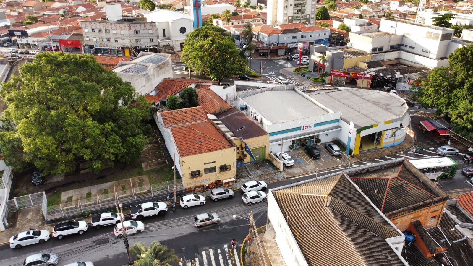 Loteamento e Condomínio, 555 m² - Foto 13