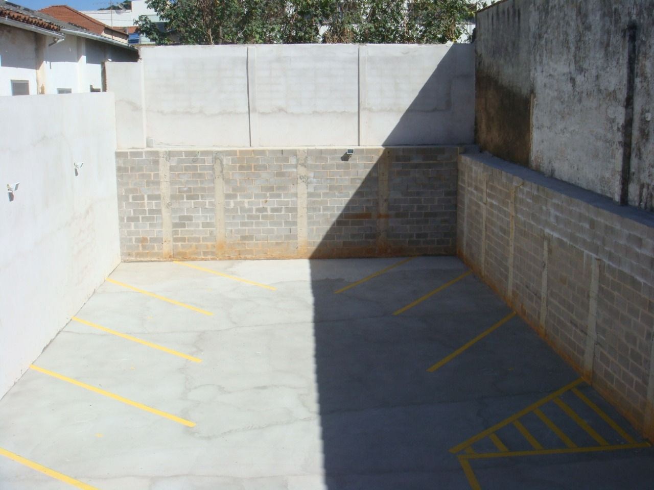 Prédio Inteiro - Foto 1