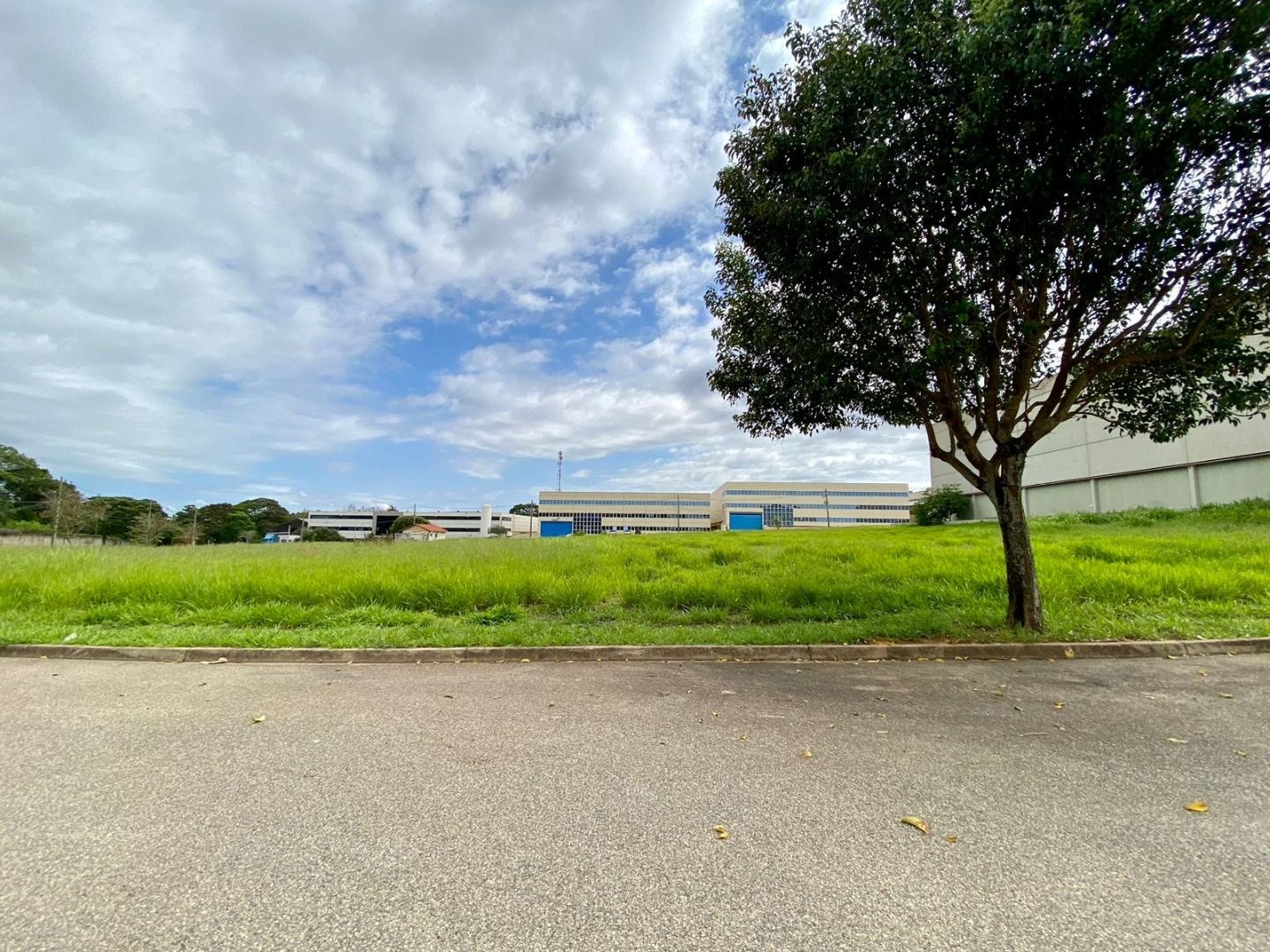 Loteamento e Condomínio, 1500 m² - Foto 15