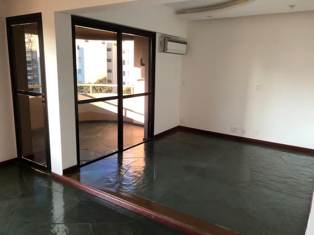 Apartamento, 3 quartos, 160 m² - Foto 2