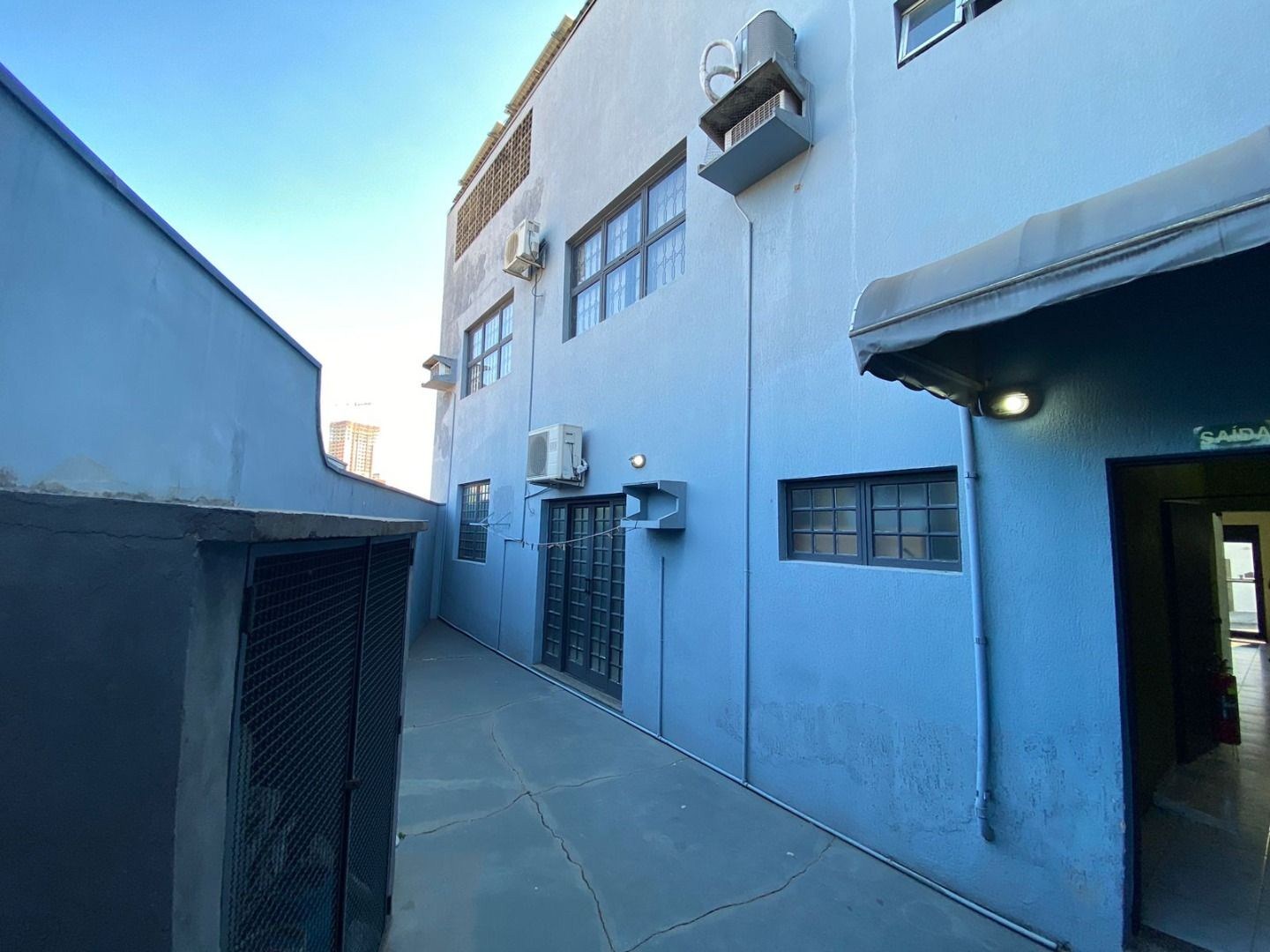 Prédio Inteiro - Foto 10