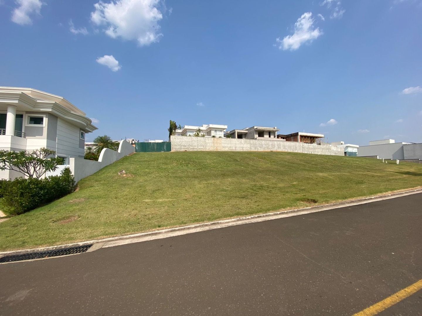 Terreno, 1055 m² - Foto 1