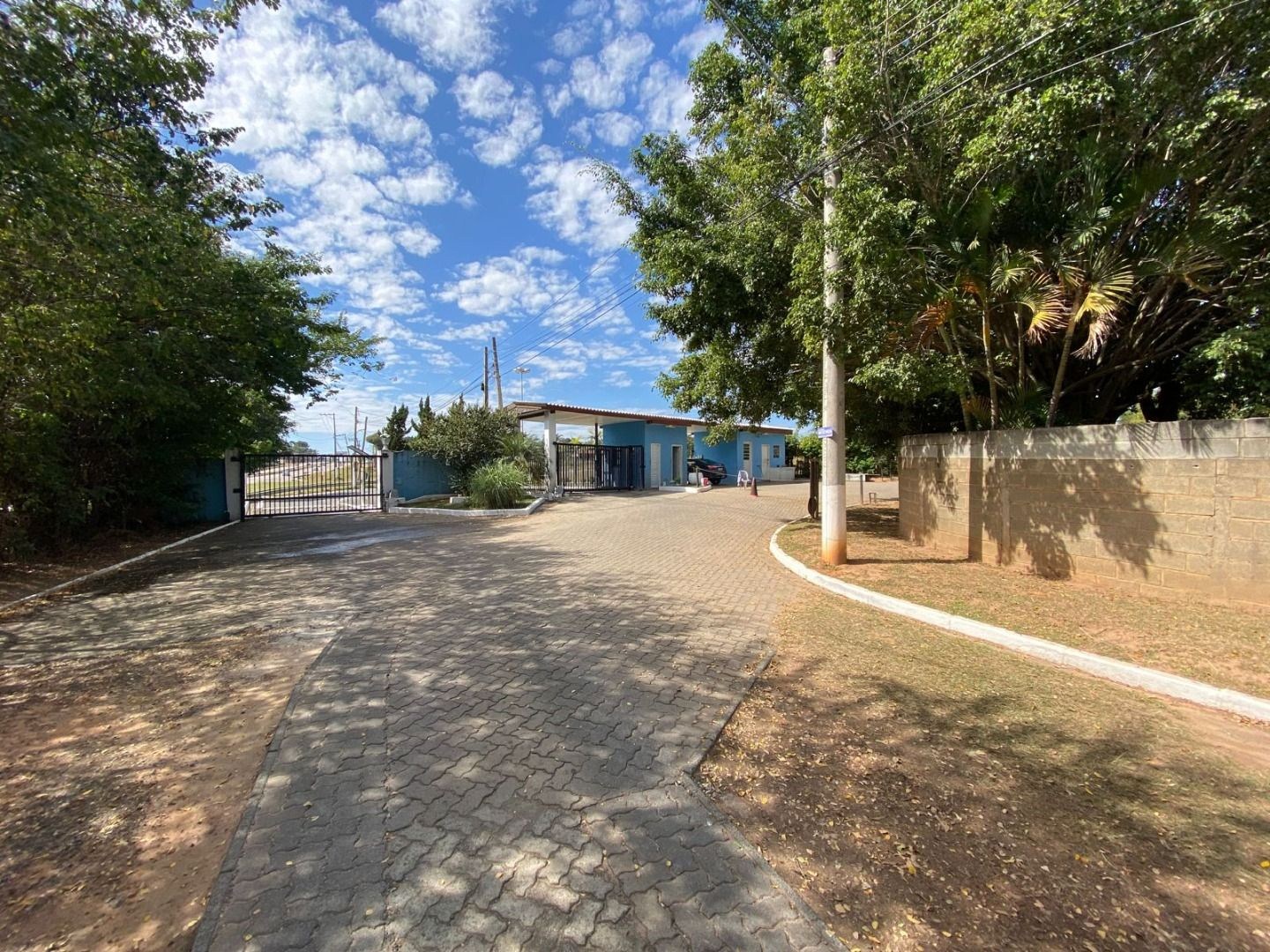 Sítio, 2 quartos, 1400 m² - Foto 1