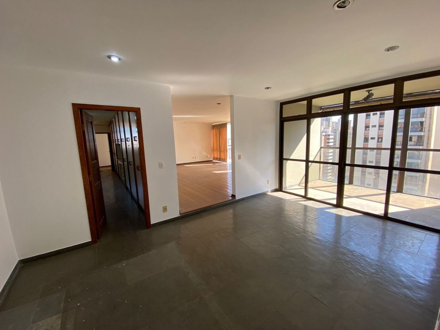 Apartamento, 4 quartos, 373 m² - Foto 4