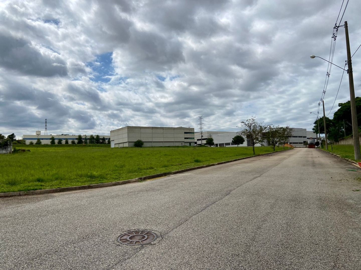 Loteamento e Condomínio, 1500 m² - Foto 11