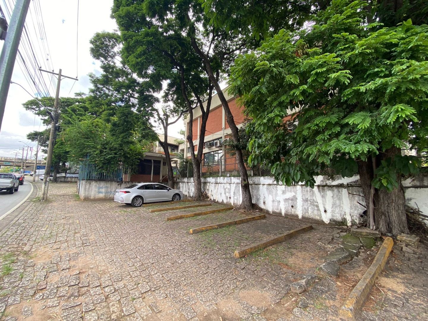 Prédio Inteiro - Foto 1