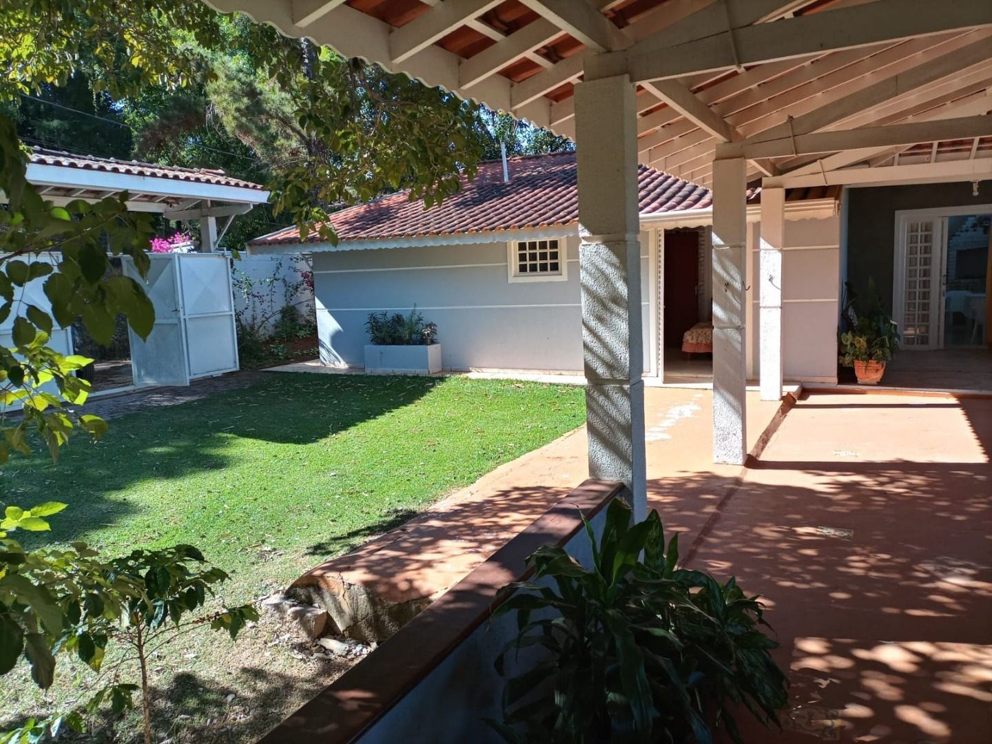 Sítio, 3 quartos, 3850 m² - Foto 1