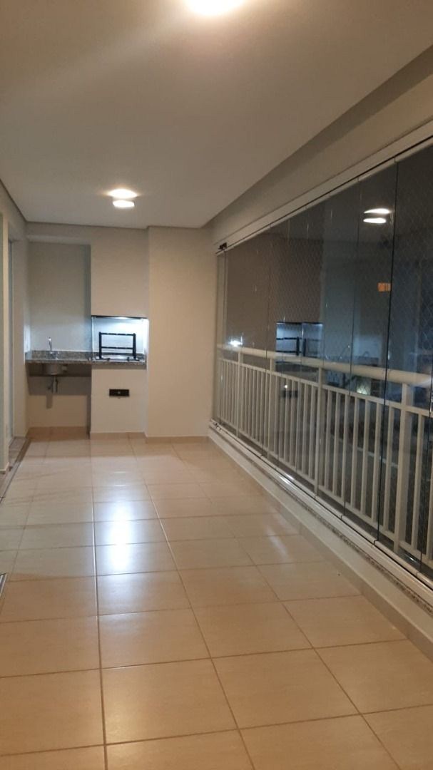 Apartamento, 3 quartos, 132 m² - Foto 2