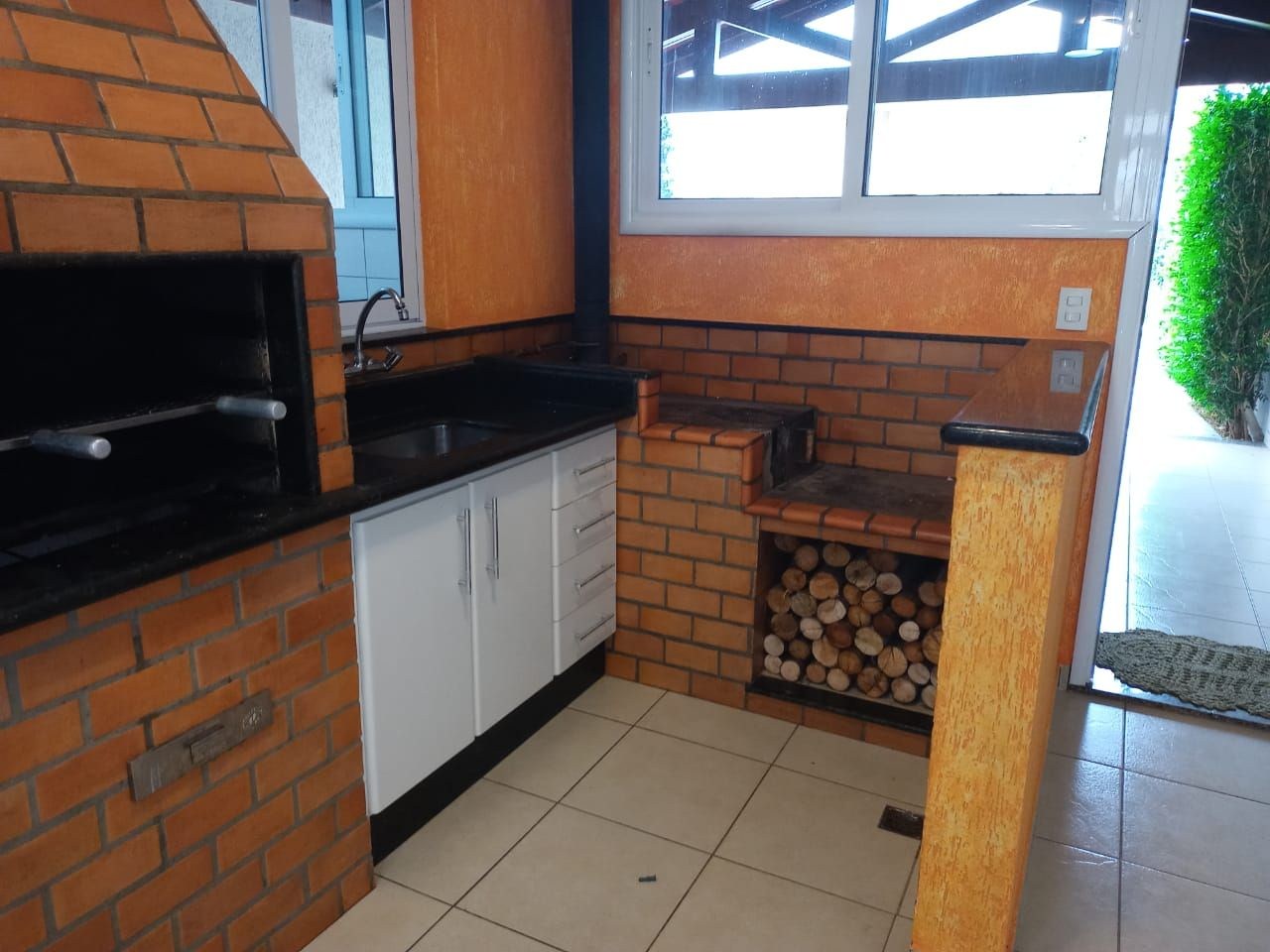 Casa, 4 quartos - Foto 1