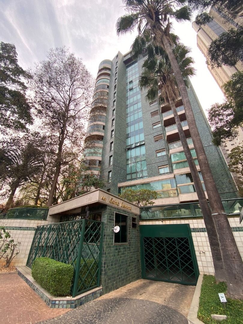 Apartamento, 4 quartos, 256 m² - Foto 1