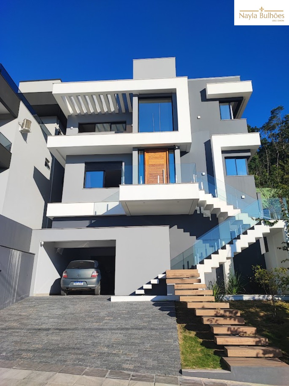 CASA RESIDENCIAL em São José - SC, Forquilhas