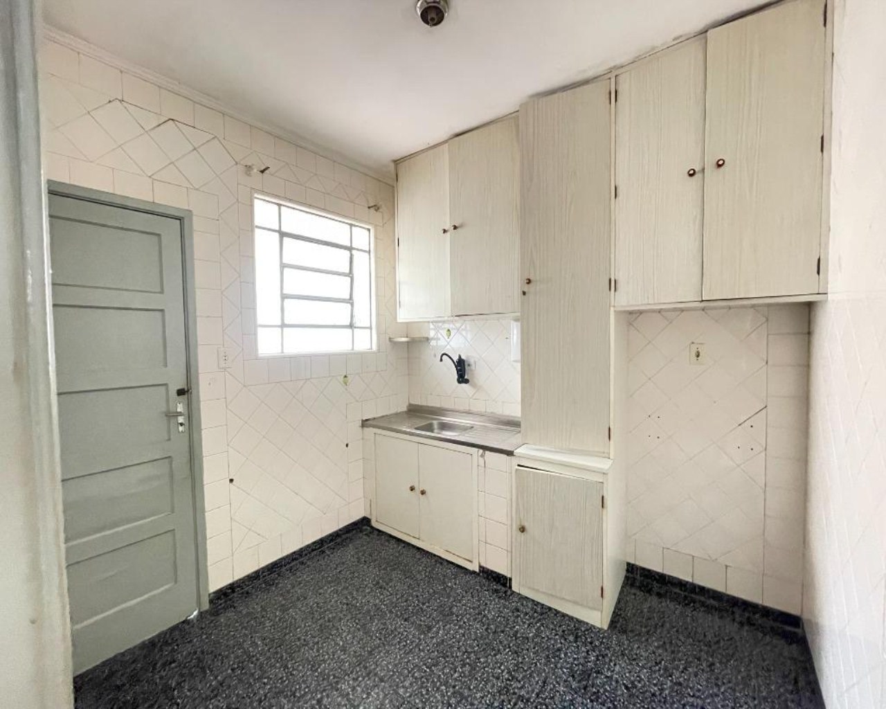 Apartamento à venda com 2 quartos, 65m² - Foto 10