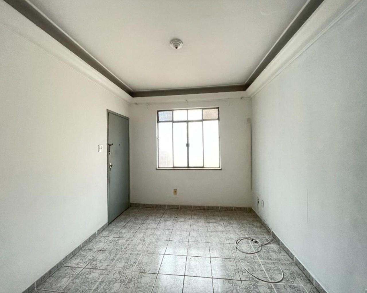 Apartamento à venda com 2 quartos, 65m² - Foto 1