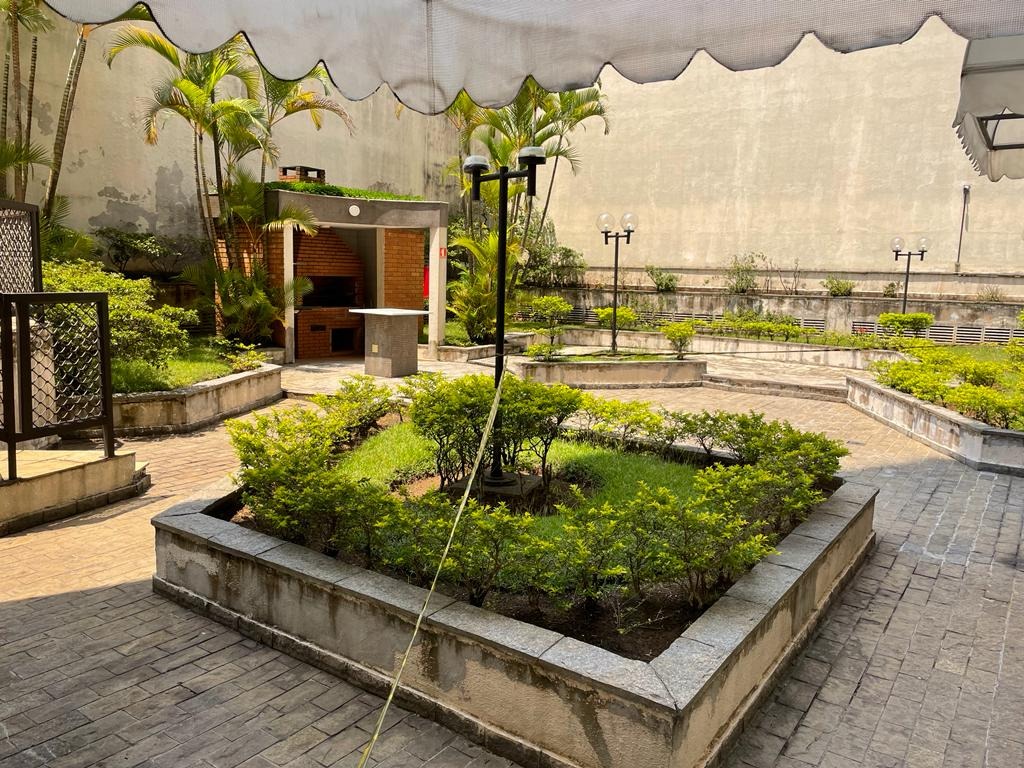 Jardim da Saúde 5 domitórios sendo 3 suítes 3 vagas 196m²