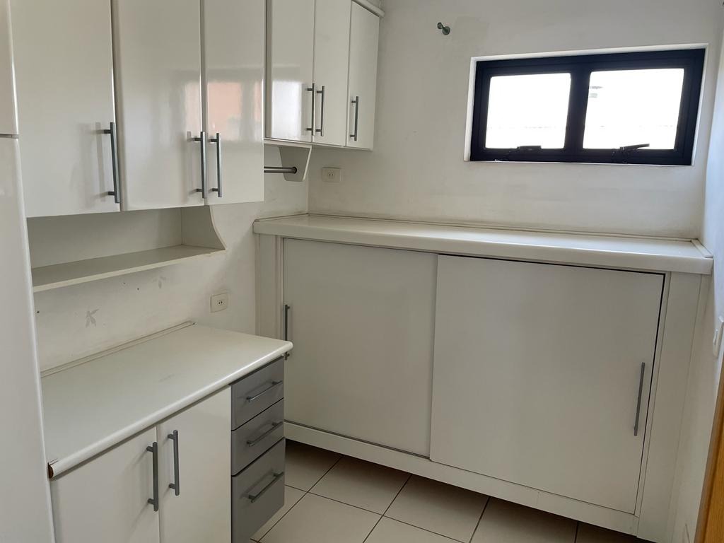Jardim da Saúde 5 domitórios sendo 3 suítes 3 vagas 196m²