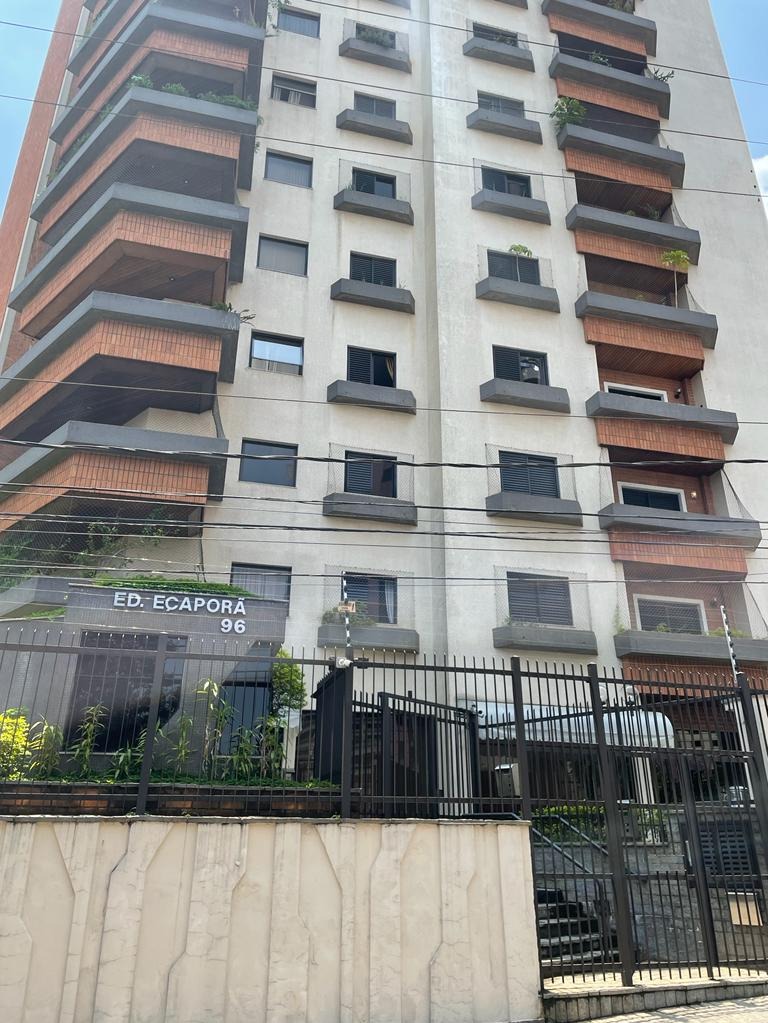 Jardim da Saúde 5 domitórios sendo 3 suítes 3 vagas 196m²