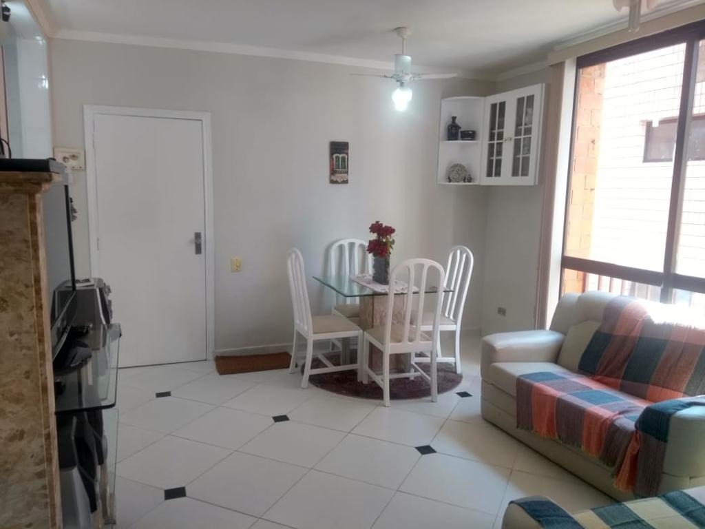 Guaruja enseada mobiliado 60m² apenas 7 minutos a pé até a p