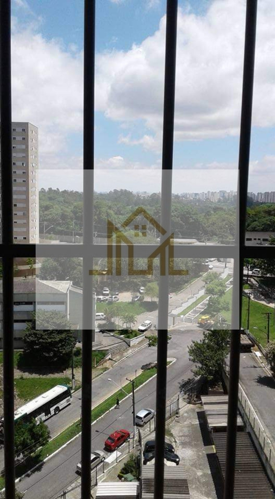 Jd. Celeste 2 dormitórios 1 vaga 54m²