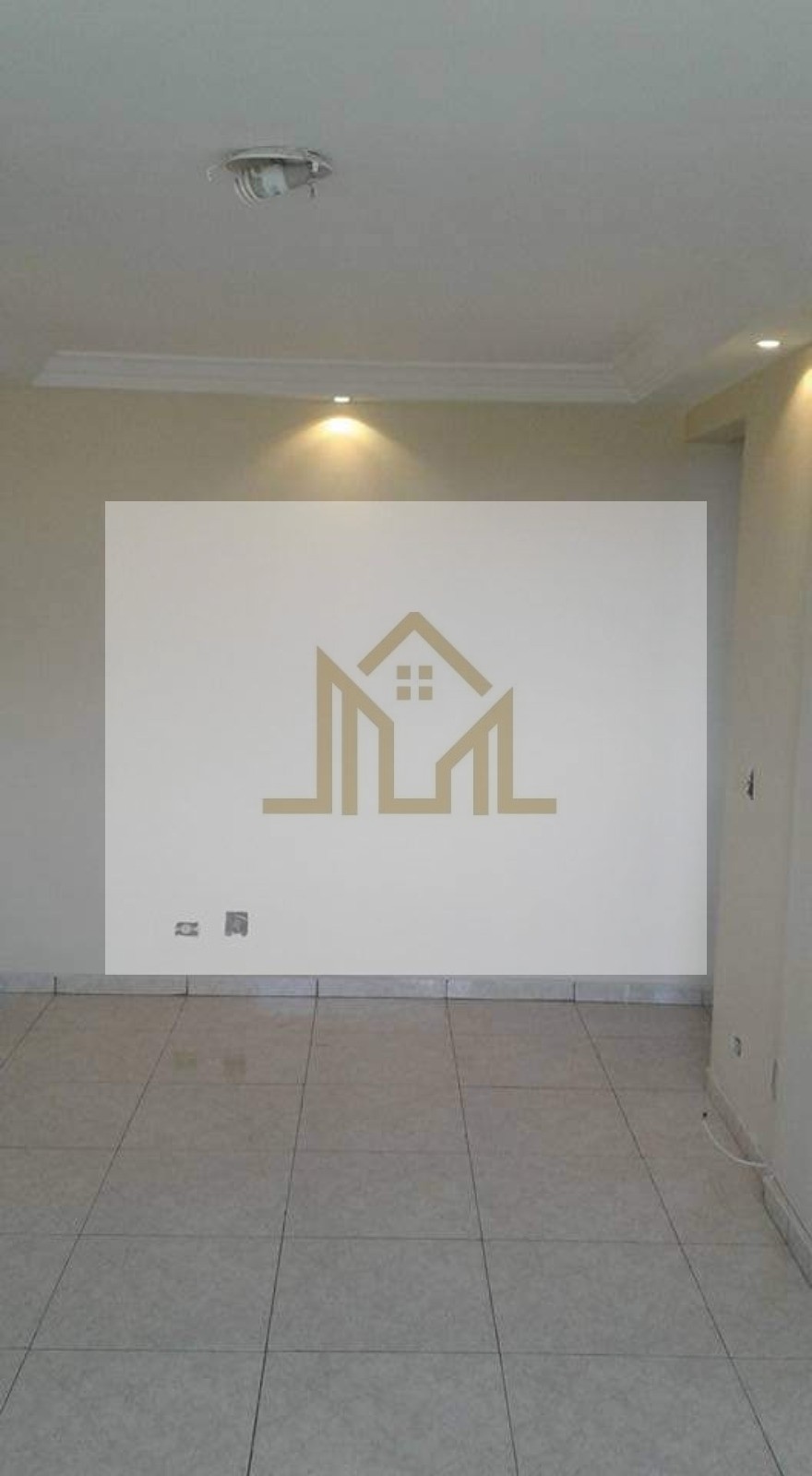 Jd. Celeste 2 dormitórios 1 vaga 54m²