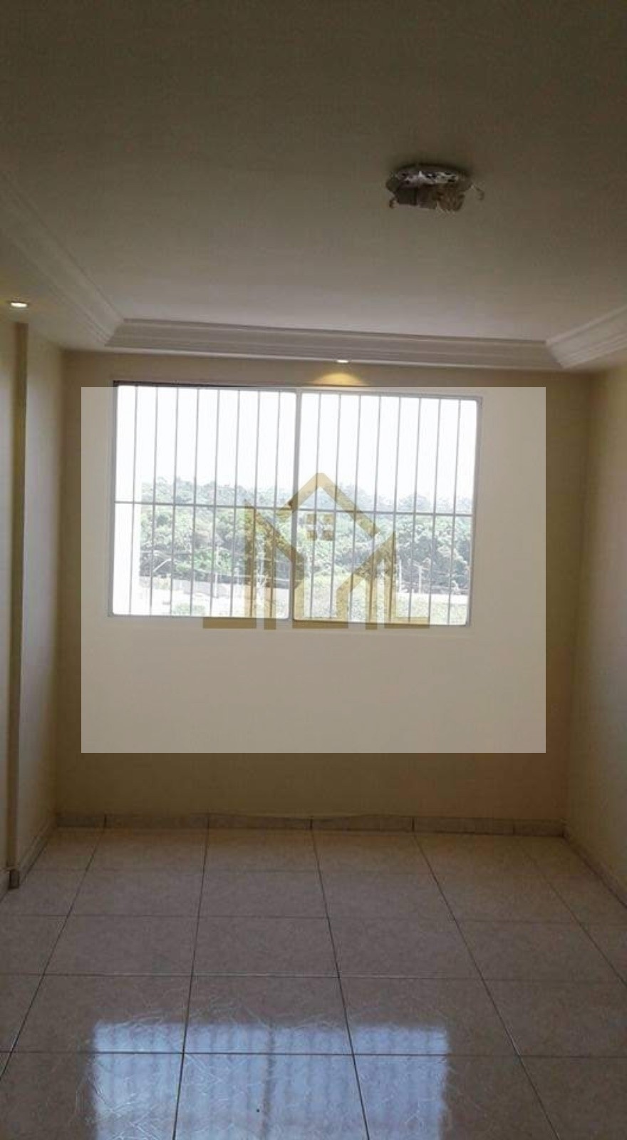 Jd. Celeste 2 dormitórios 1 vaga 54m²